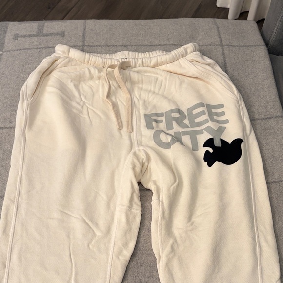 Free City Sweatpants in Creamy Yumm with Black Logo - Picture 2 of 7